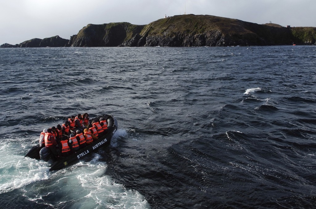  DISEMBARKATION IN CABO DE HORNOS NATIONAL PARK 